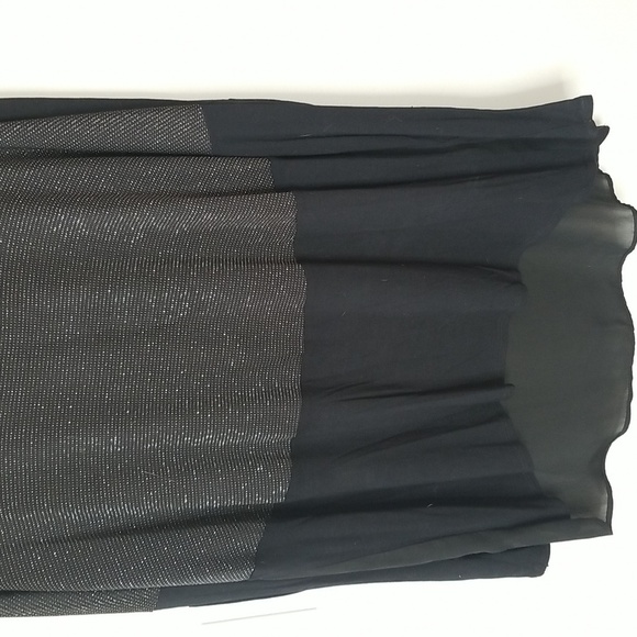 Jennifer Lopez Drop shoulder metallic accented top - Picture 3 of 7